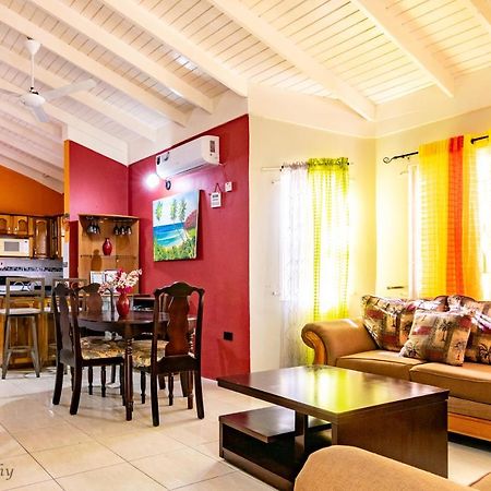 Ocho Rios Emerald 2 Bed 10 Mins Ocho Rios 24Hrs Hot Water Wi Fi Buitenkant foto
