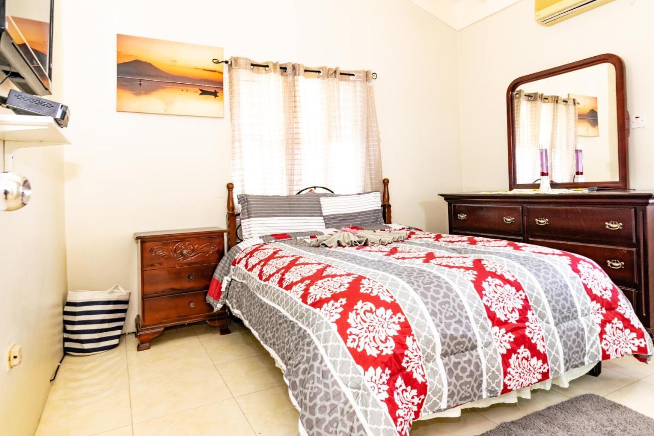 Ocho Rios Emerald 2 Bed 10 Mins Ocho Rios 24Hrs Hot Water Wi Fi Buitenkant foto