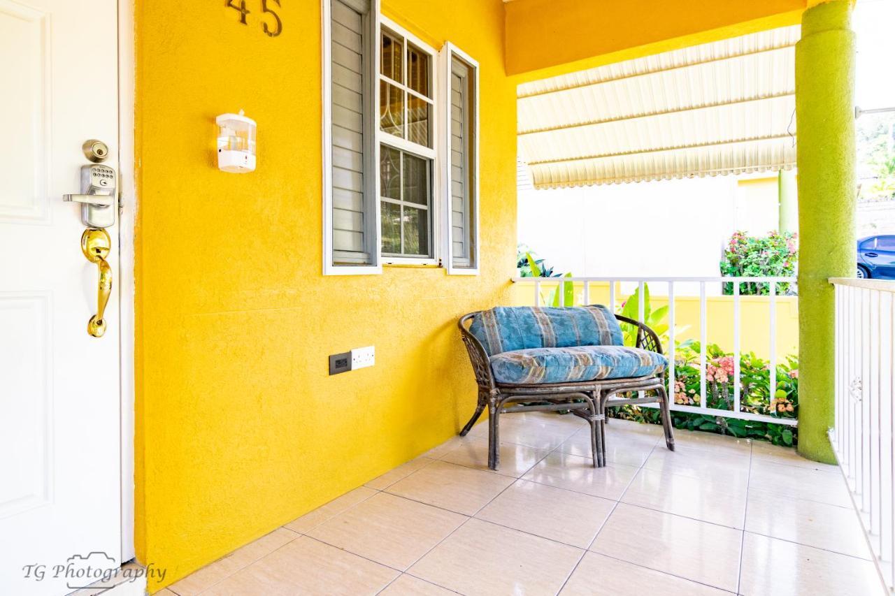 Ocho Rios Emerald 2 Bed 10 Mins Ocho Rios 24Hrs Hot Water Wi Fi Buitenkant foto