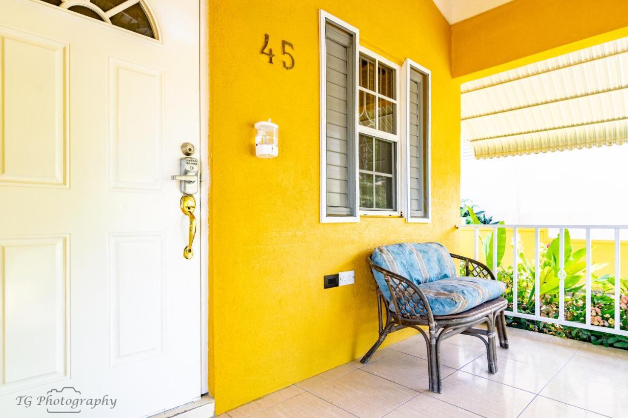 Ocho Rios Emerald 2 Bed 10 Mins Ocho Rios 24Hrs Hot Water Wi Fi Buitenkant foto
